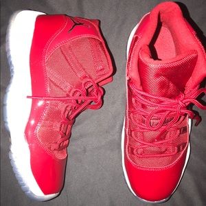 Jordan Retro Gym Red 11s Size 6